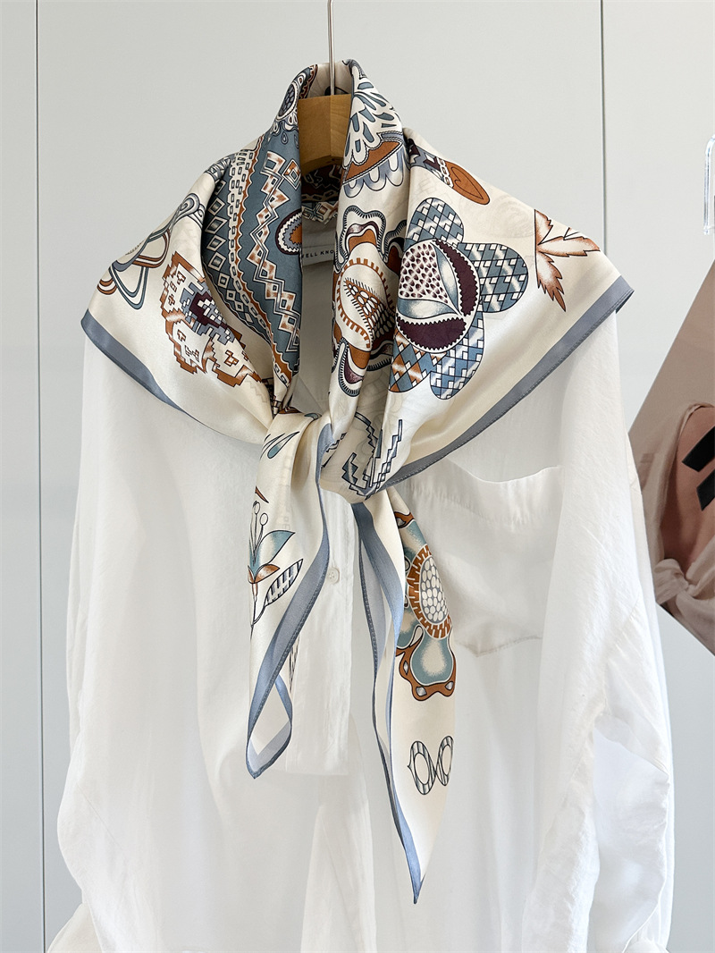 Horse Print Women 90CM Bandana - Travel Hair Accessories 评论和价格