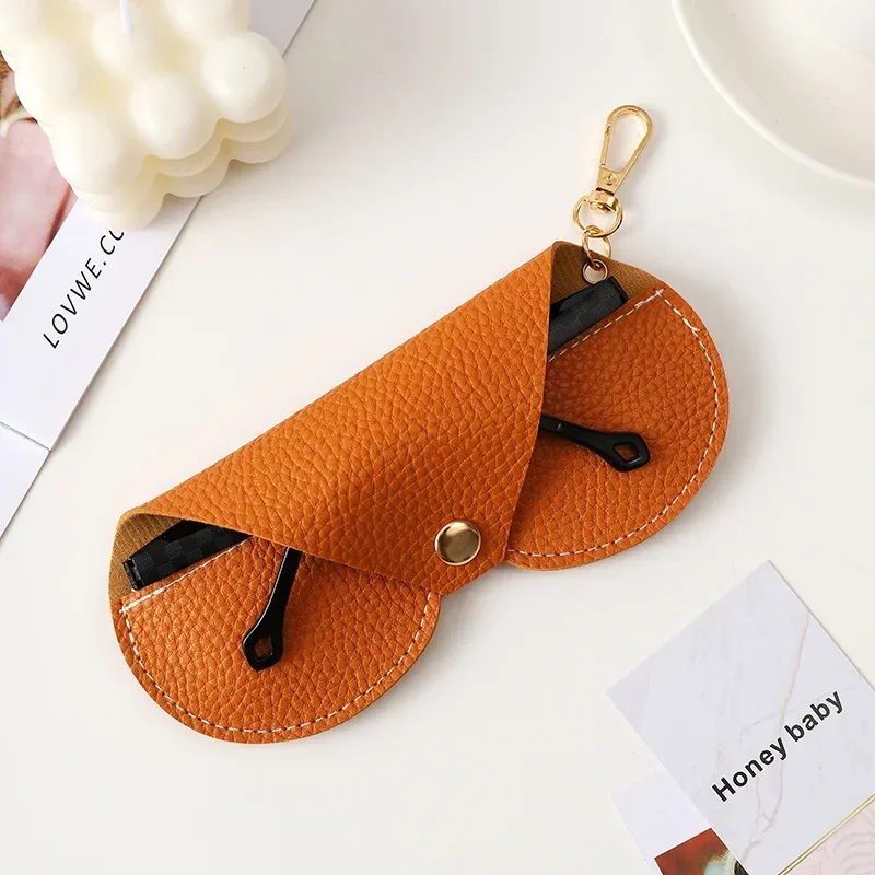 Litchi Embossed Glasses Cover  - Travel Reading Accessories 评论和价格